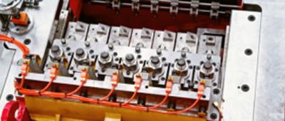 Kování za studena vs. kování za tepla: Co je lepší pro spojovací prvky?